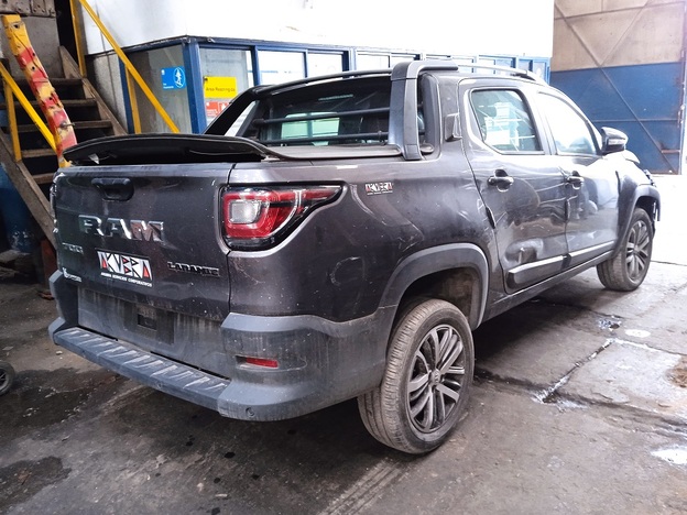  Jeep RAM 700 2021    EN DESARME